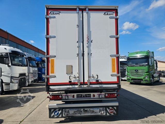 Box semitrailer Ekeri EKERI T3 * SEITENFALTWÄNDE * BPW