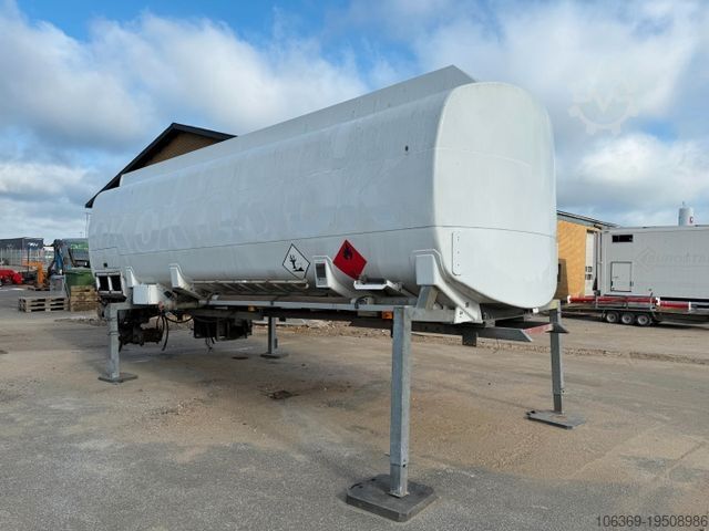 Tanker truck  HMK Bilcon 23.800 L ADR Tank