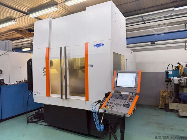 Vertikales Bearbeitungszentrum Mikron UCP 800 Duro