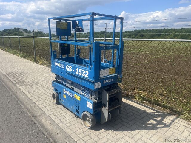 Scissor lift Genie GS 1532 | 2007