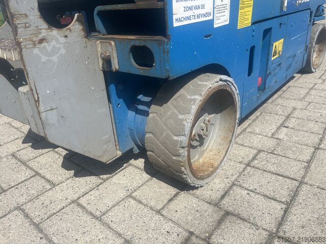 Scissor lift Genie GS 1532 | 2007