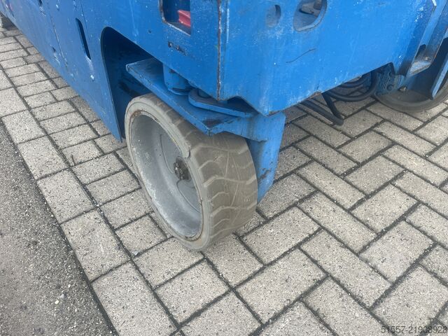 Scissor lift Genie GS 2646 | 2006