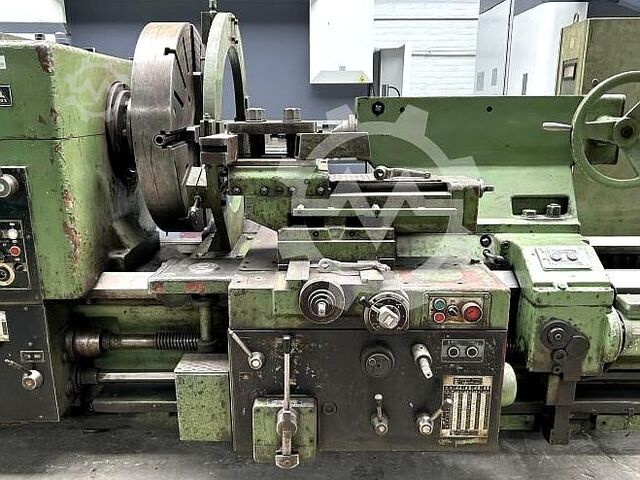 Horizontal lathe TOS Celakovice SU-100