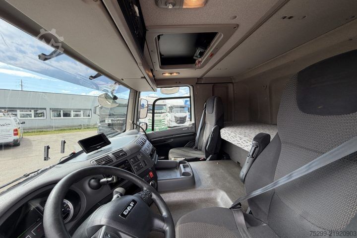 Standard tractor unit DAF CF 400 4x2 / Swiss-Vehicle