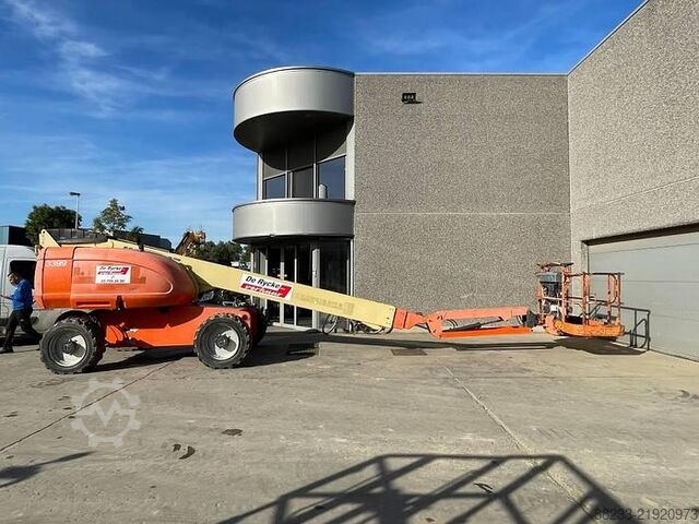Telescopic boom lift JLG 660 SJ