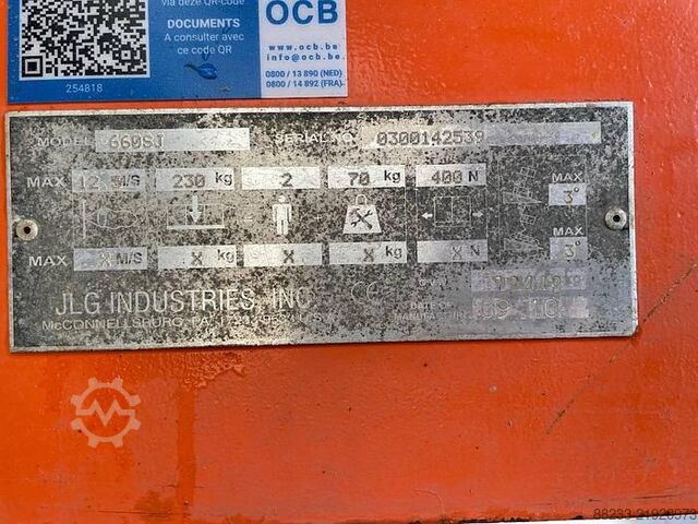 Telescopic boom lift JLG 660 SJ