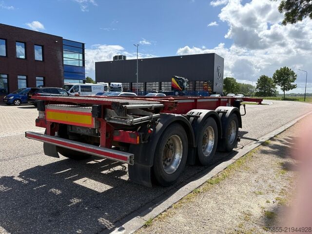 Containertransport Schmitz Cargobull SCF24 20FT Chassis / Tank / ADR / BPW Axles / D...