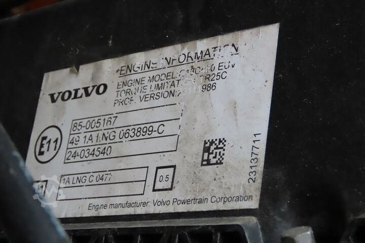 Standard-SZM Volvo FH 460 YV2RZ80A0KA843459 NL truck, LNG, FRIGO