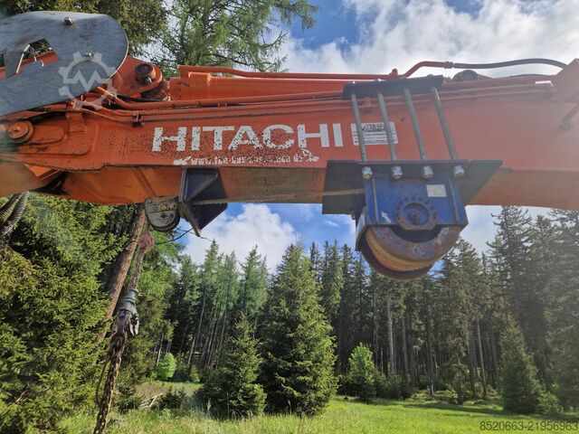 Tracked excavator/harvester Hitachi ZAXIS 225