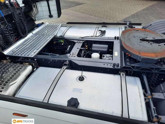 Standard tractor unit IVECO S-WAY 490 Intarder Standklima 2xTank