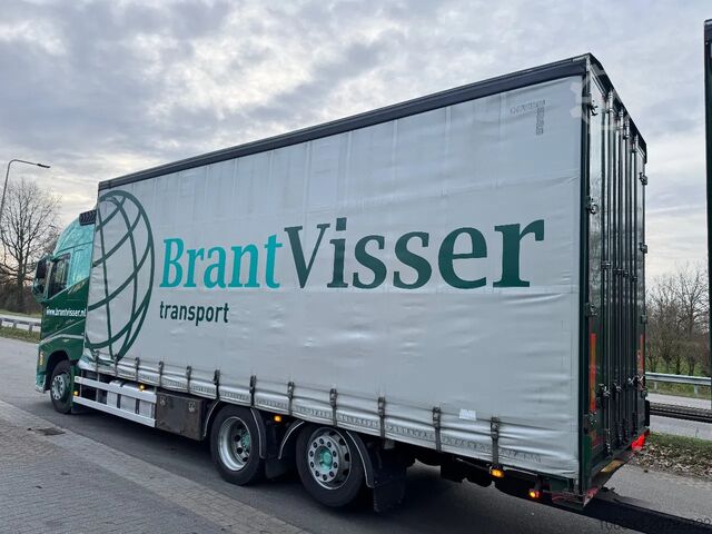 Volumentransport Volvo FH 460 Volumencombi met aanhanger