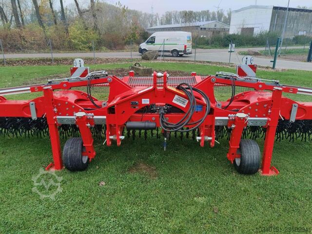 Pöttinger Rotocare V12400 Pöttinger Rotocare V12400