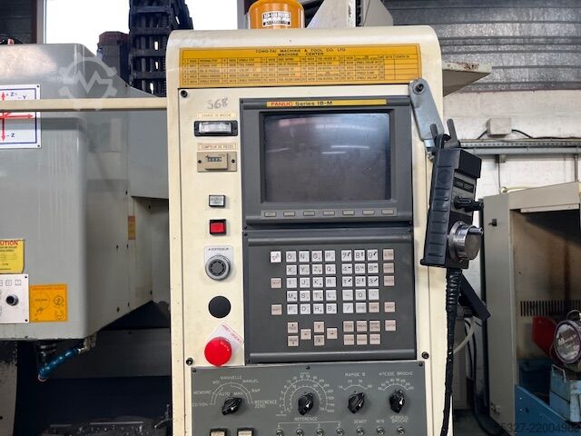 Vertical machining center Topper tmv760A