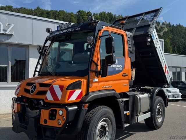Mercedes-Benz U423 Mercedes-Benz U423