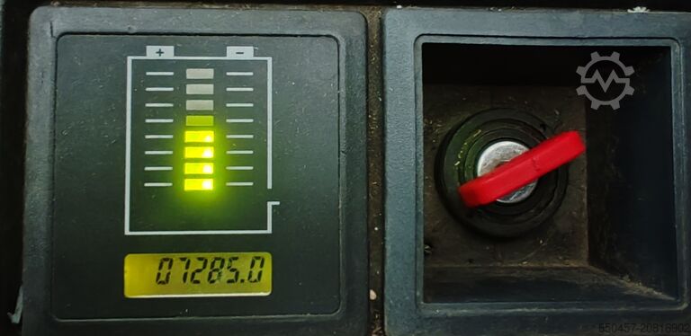 Palettenstapler Jungheinrich ERC 212 scales