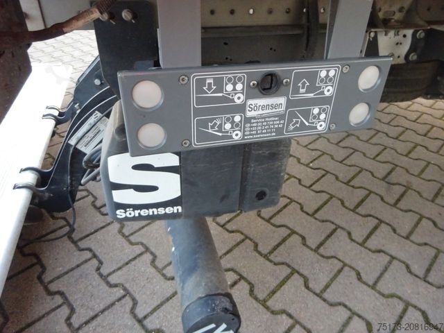 Transporter mit Koffer FORD Transit 350 L4 130PS HA Trend Koffer LBW