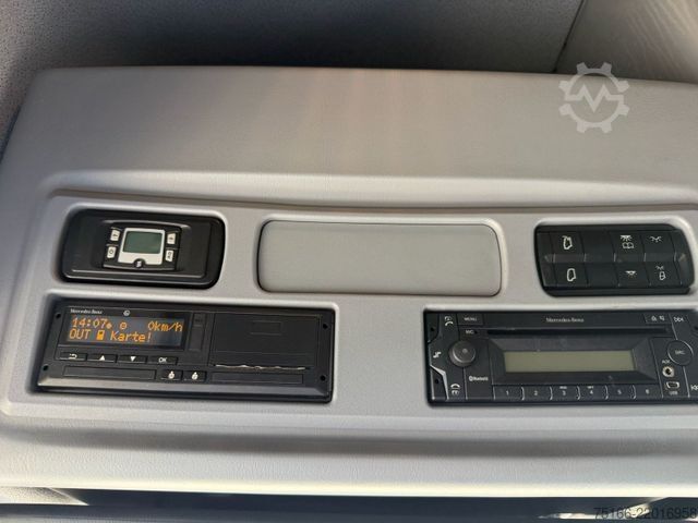Box truck MERCEDES-BENZ ATEGO 1530 L BIGSPACE Koffer 7,20 m LBW 1,5 T