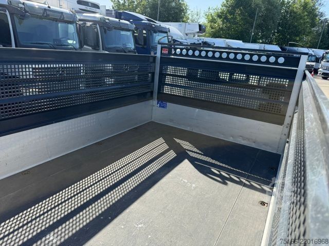 Tipper van FUSO FUSO 3 C 15 Doka 6-Sitzer Kipper 3-Seiten*AHK