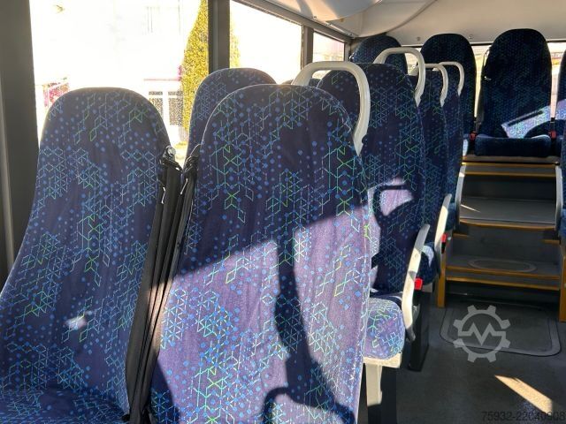 City bus SOLARIS Urbino 8.9 LE Midi K    3-PUNKT-Gurte