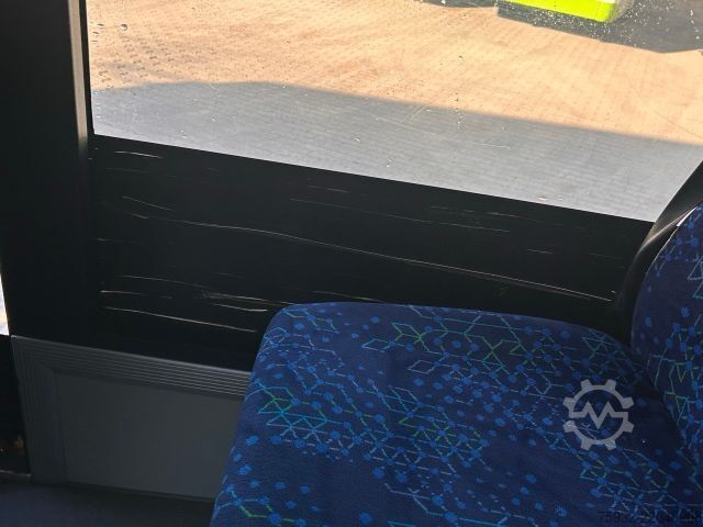 City bus SOLARIS Urbino 8.9 LE Midi K    3-PUNKT-Gurte