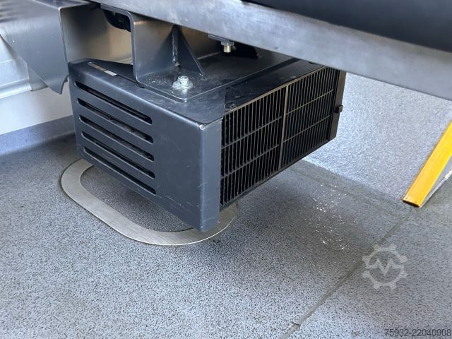 City bus SOLARIS Urbino 8.9 LE Midi K    3-PUNKT-Gurte