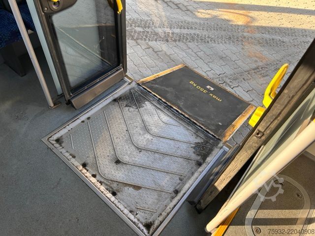 City bus SOLARIS Urbino 8.9 LE Midi K    3-PUNKT-Gurte