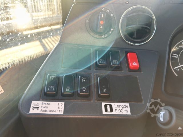 City bus SOLARIS Urbino 8.9 LE Midi K    3-PUNKT-Gurte