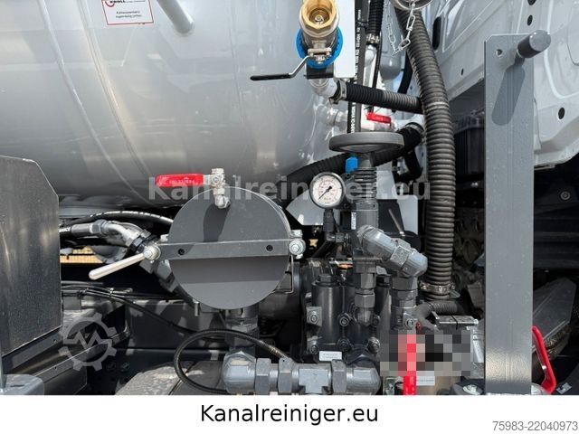 Vacuum tank truck MERCEDES-BENZ AROCS 3545 L 8x4 BL - Kroll ADR Sauger WRP