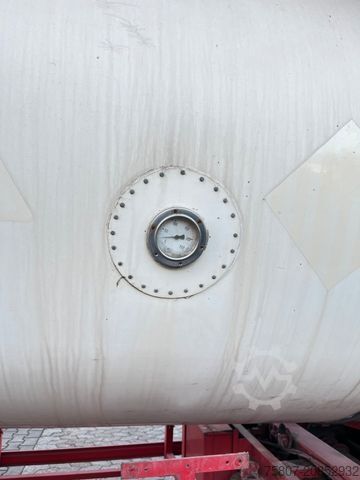 Tankauflieger Blumhardt Chemietank ABS Luftfederung