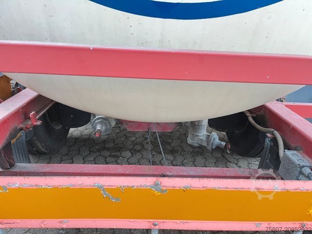 Tankauflieger Blumhardt Chemietank ABS Luftfederung