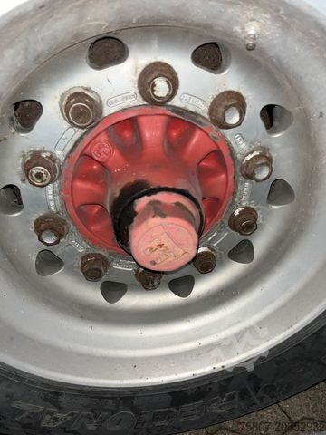 Tankauflieger Blumhardt Chemietank ABS Luftfederung