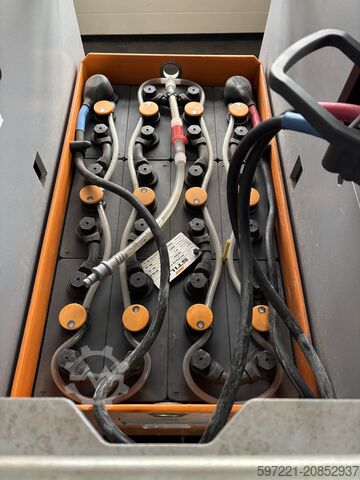 Vertical order pickers Still EK-X 10