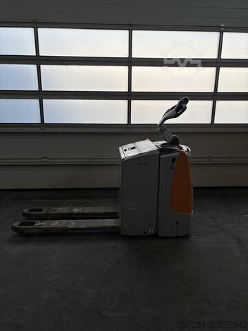 Electric Pallet Trucks Still EXU-SF20 silver refurbished Still Still EXU-SF20
