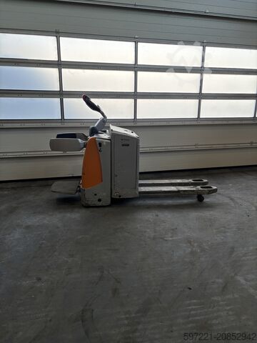 Electric Pallet Trucks Still EXU-SF20 silver refurbished Still Still EXU-SF20
