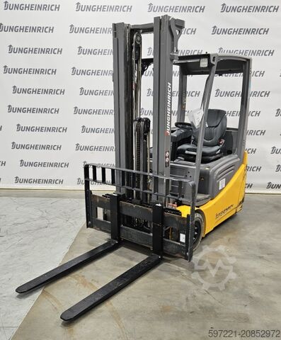 Elektrisch – 3 Räder Jungheinrich EFG216k Triplex Lithium