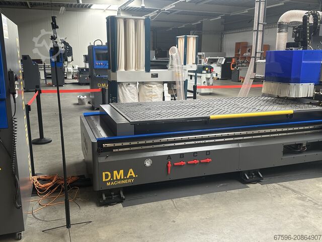 Bearbeitungszentrum DMA MACHINERY-ROUTERS EXPRESS1326-ATC