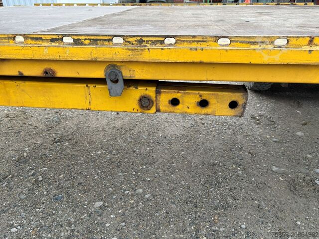 Wechselpritsche offen Krone BDF 7,45m Lochleiste Teleskopstützen