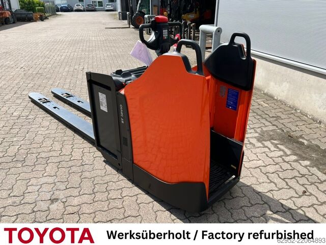 Niederhubwagen Toyota LPE 250 / Akku überh.!