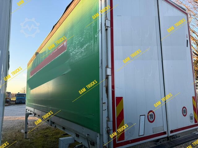 Flatbed truck with tarp  Pritsche 8.20m Plane Wechselfahrgestell