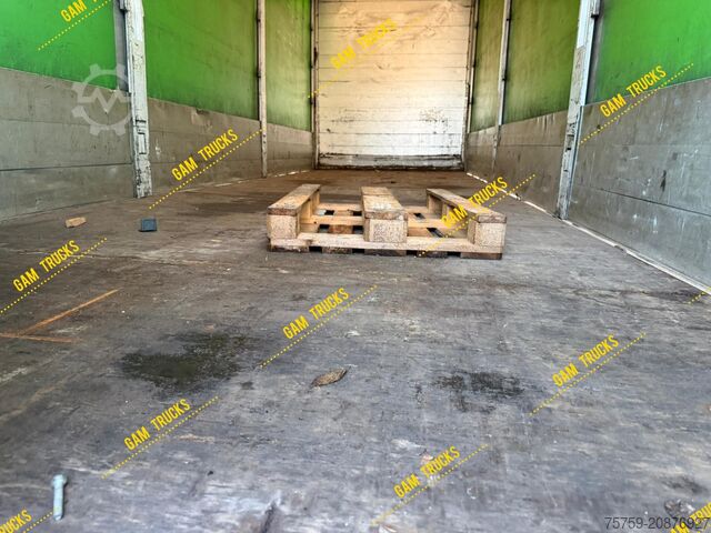 Flatbed truck with tarp  Pritsche 8.20m Plane Wechselfahrgestell