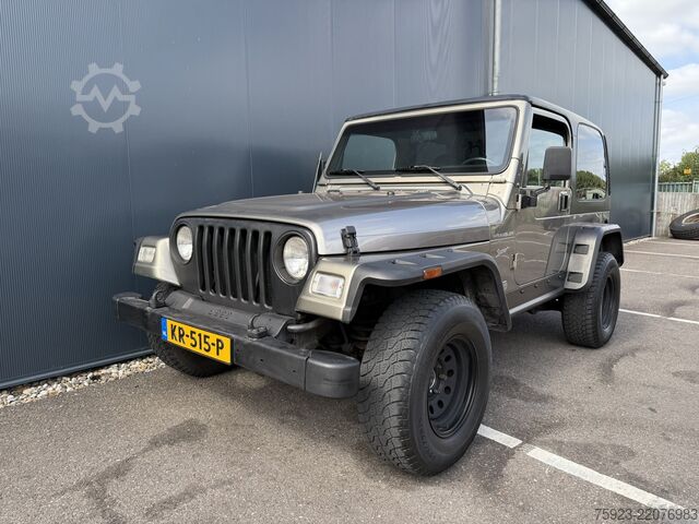 Geländewagen Jeep WRANGLER TJ 4.0i 4x4