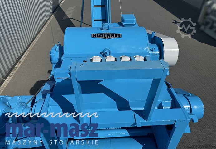 Holzhacker Schredder KLOCKNER 900×180 HS 4 WT z przenośnikiem łańcuchowym typu redler