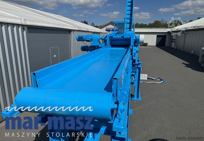 Holzhacker Schredder KLOCKNER 900×180 HS 4 WT z przenośnikiem łańcuchowym typu redler