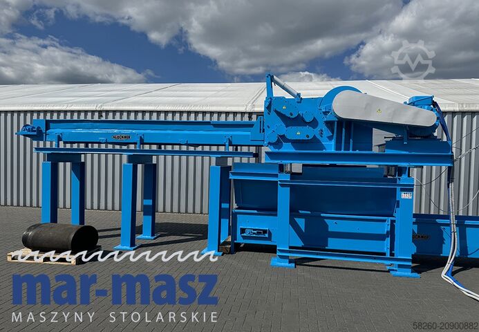 Holzhacker Schredder KLOCKNER 900×180 HS 4 WT z przenośnikiem łańcuchowym typu redler