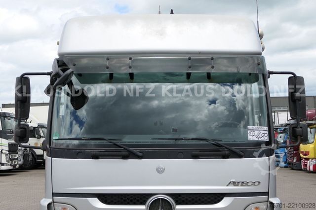 Autotransporter MERCEDES-BENZ Atego 822 geschlossener Autotransporter Euro 5