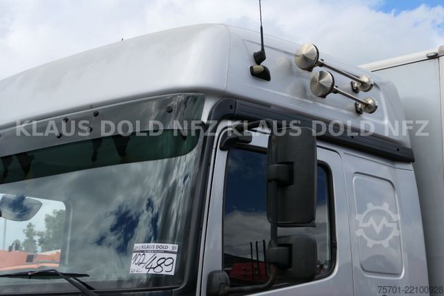 Autotransporter MERCEDES-BENZ Atego 822 geschlossener Autotransporter Euro 5