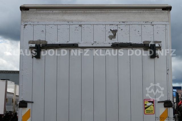 Autotransporter MERCEDES-BENZ Atego 822 geschlossener Autotransporter Euro 5