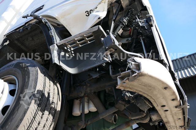 Kühlkoffer-LKW VOLVO FM 460 Kühlkoffer Unfall Getriebeschaden