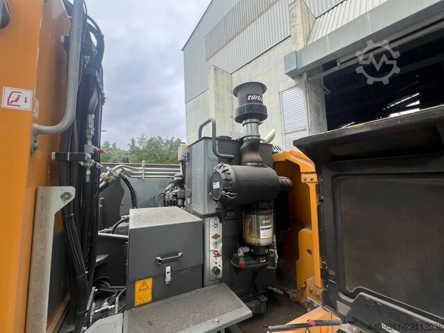 Liebherr wheeled excavator including sorting grapple Liebherr LH 18 M Litronic
