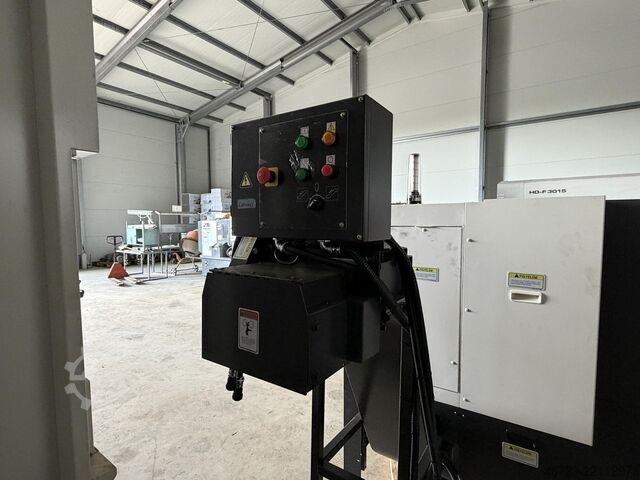 CNC lathe OKUMA GENOS L2000-e